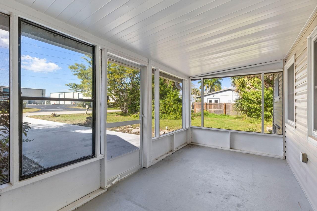 Burland St - Photo 4 of 9