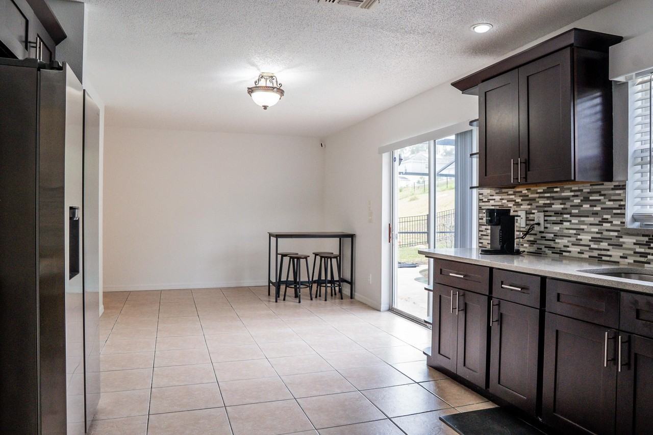 Skyridge Rd - Photo 4 of 12