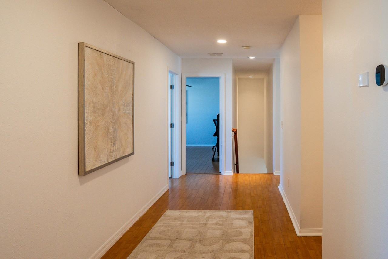 Skyridge Rd - Photo 7 of 12