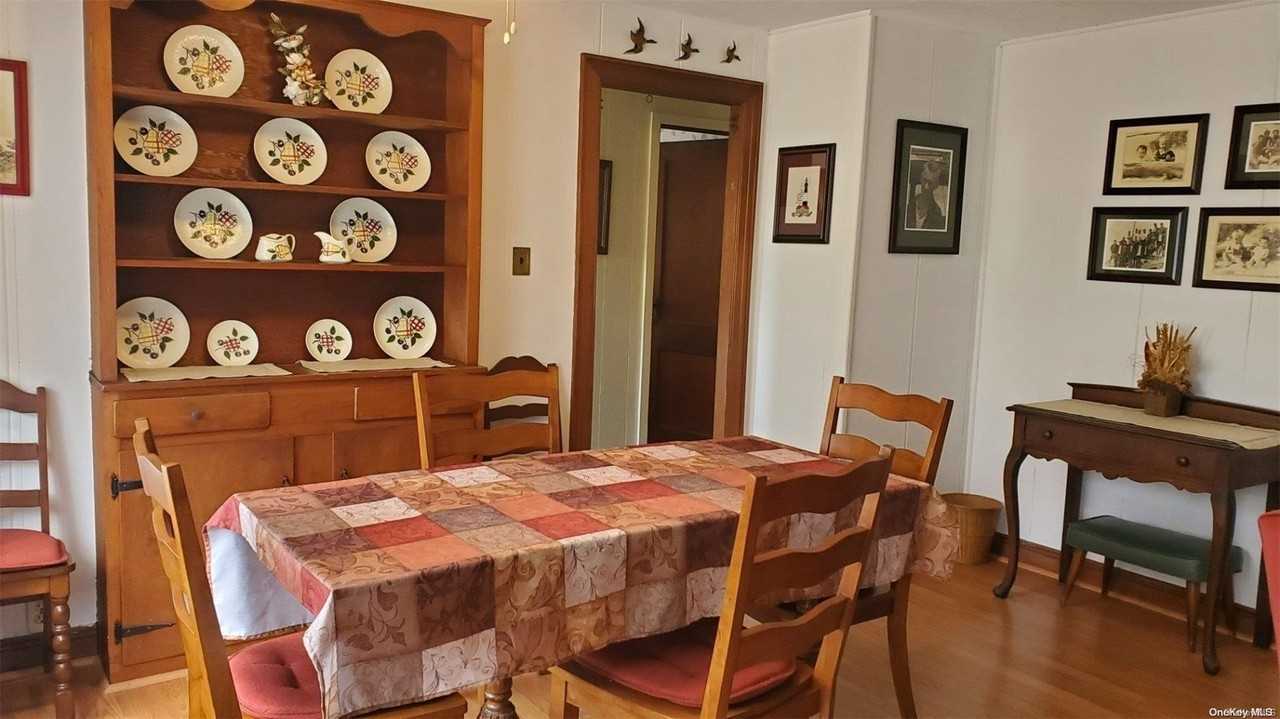 250 Cottage Walk - Photo 5 of 19