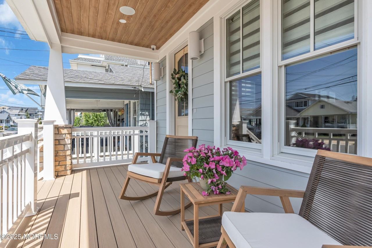 112 14th Ave - Photo 3 of 50