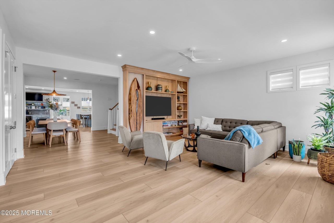 112 14th Ave - Photo 6 of 50