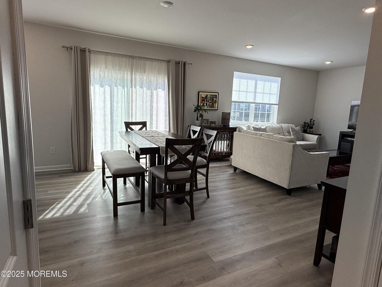 13 Outsail Ave - Photo 7 of 30