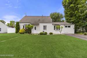 featured image of 297 Highland Ave