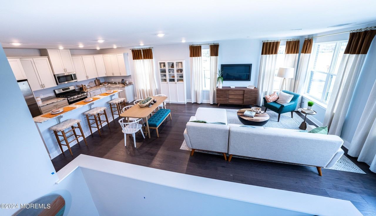 4 Midway Rd - Photo 2 of 19