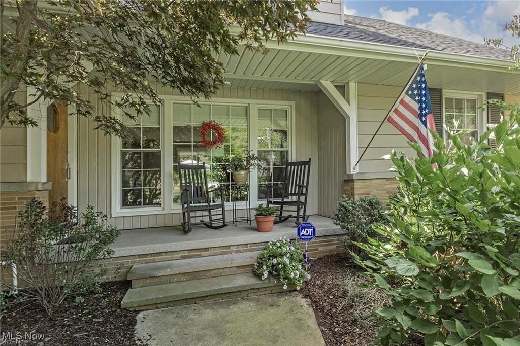 23910 Wimbledon Rd - Photo 2 of 35