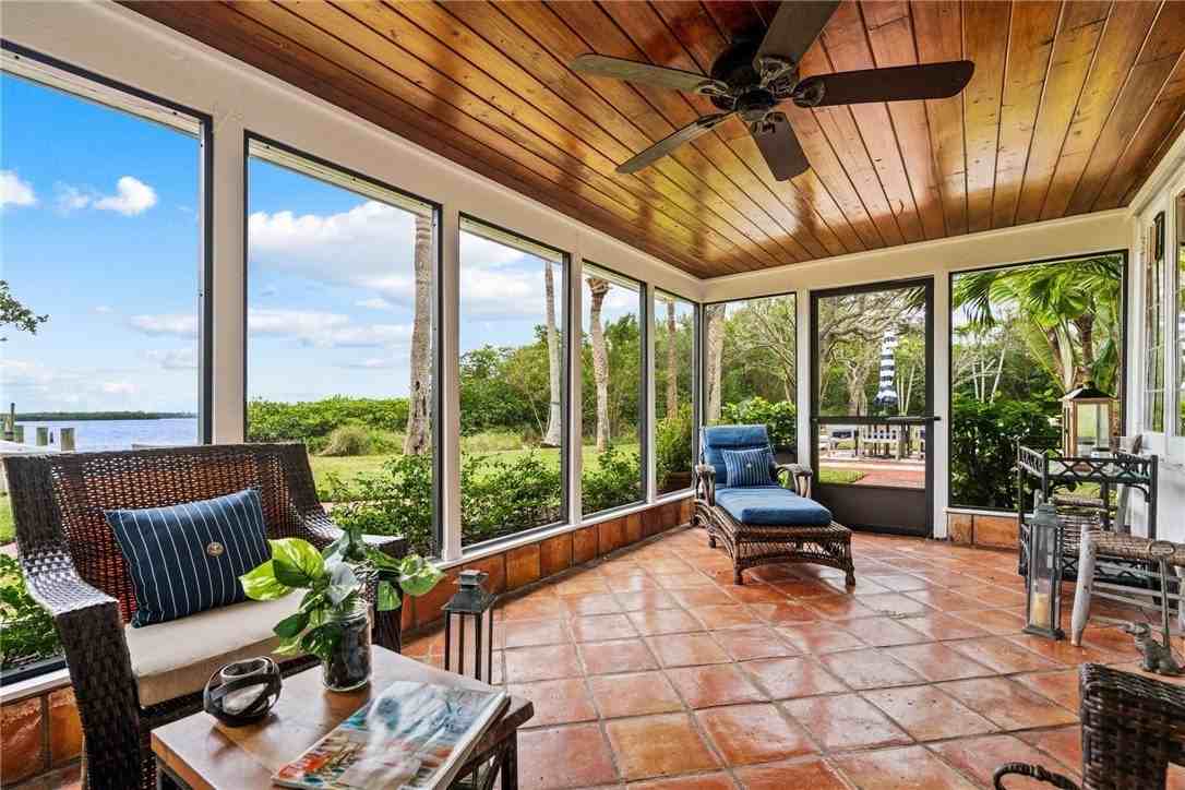 1935 Quay Dock Rd - Photo 4 of 36