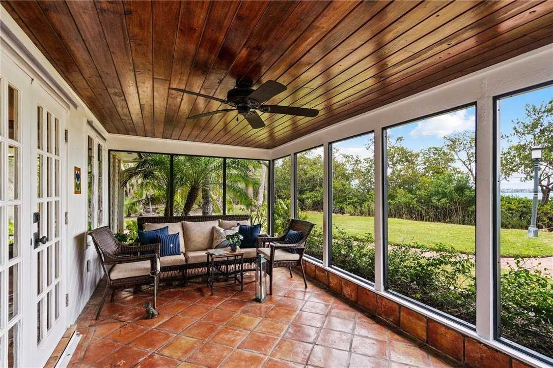 1935 Quay Dock Rd - Photo 6 of 36