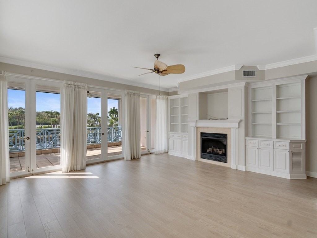 9013 Somerset Bay Ln Apt 201 #201 - Photo 4 of 36