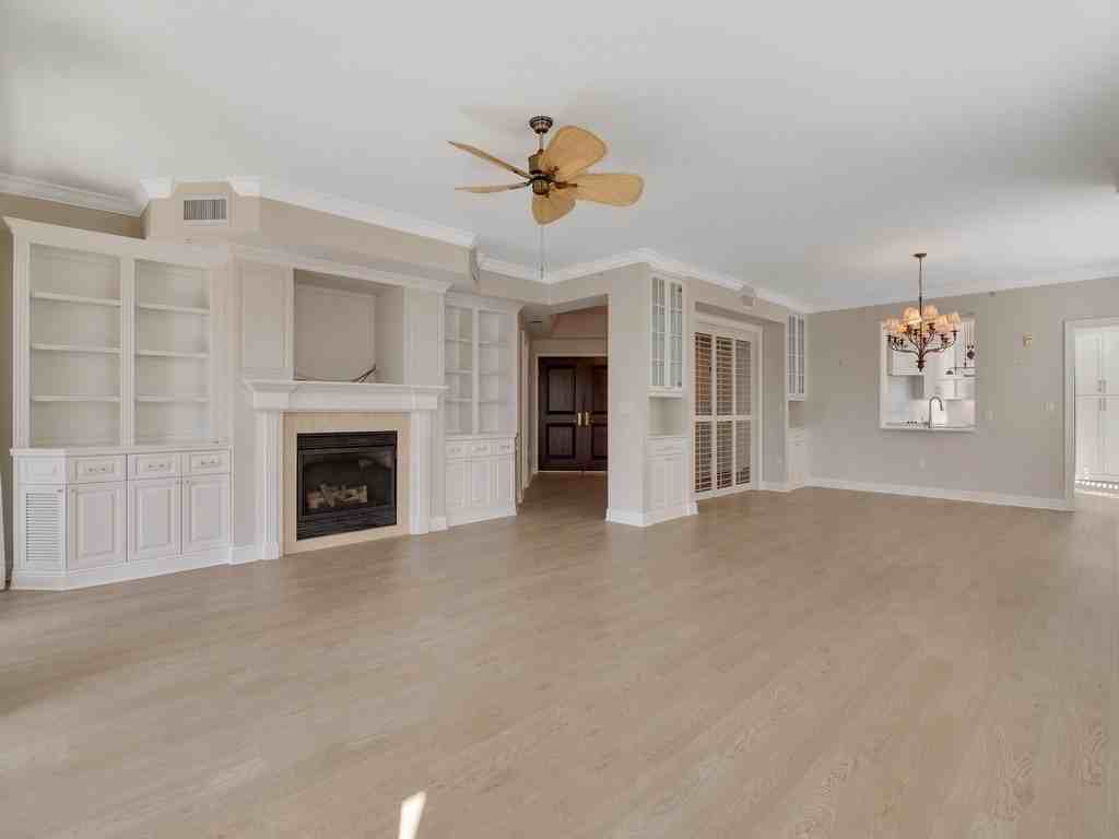 9013 Somerset Bay Ln Apt 201 #201 - Photo 5 of 36