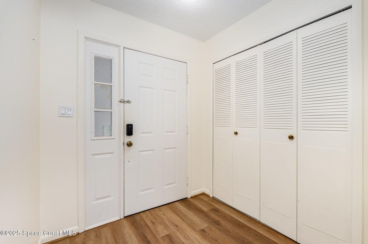 3549 Muirfield Court #C - Photo 4 of 25