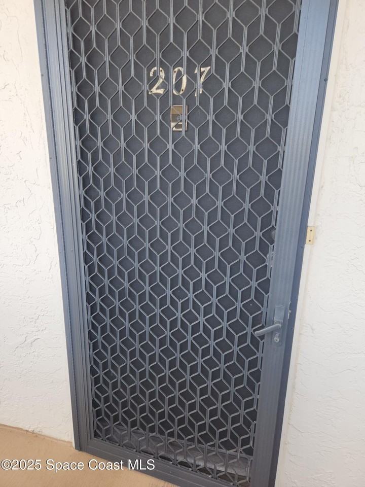 2469 S Washington Ave Apt 207 #207C - Photo 2 of 17