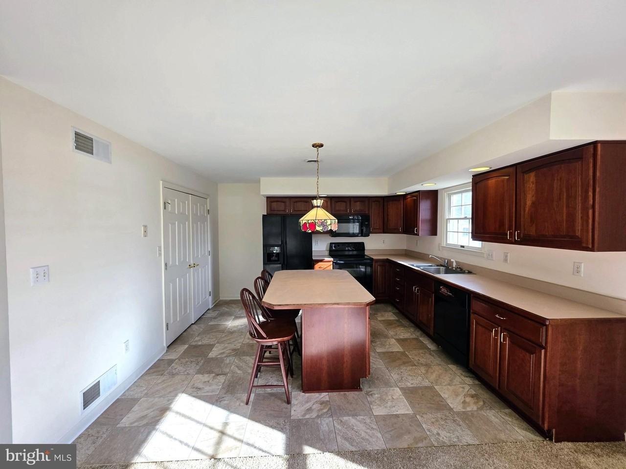 127 South Main Street - Photo 2 of 11