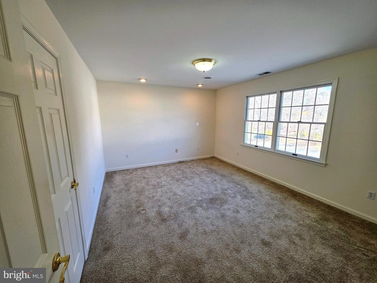 127 South Main Street - Photo 4 of 11