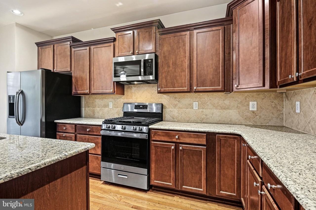 23216 Scholl Manor Way #1327 - Photo 2 of 32