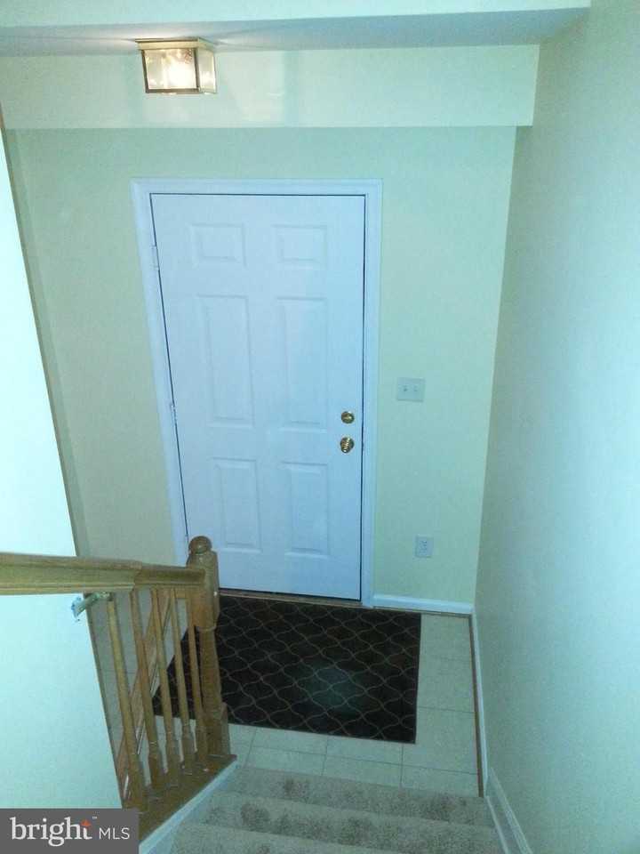 2060 University Boulevard West #6 - Photo 2 of 29