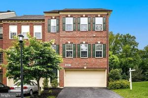 featured image of 1621 Whitehall Dr