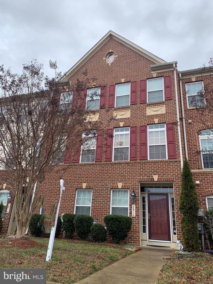 2816 Admiral Ridge Road - Photo 4 of 38