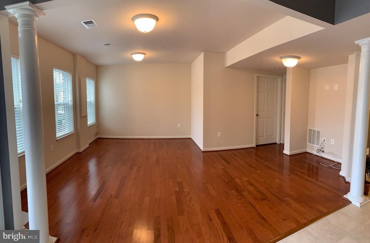 2816 Admiral Ridge Road - Photo 7 of 38