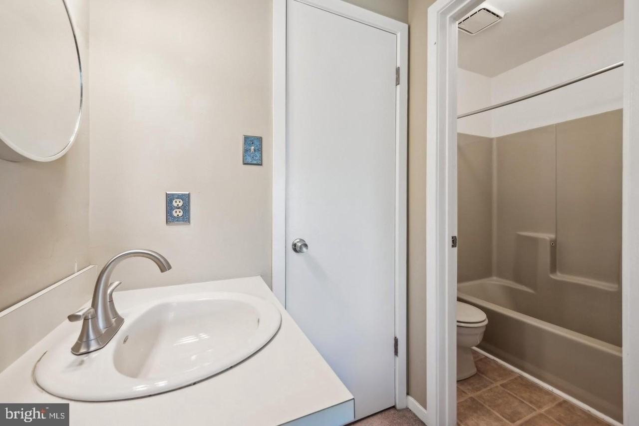 502 Gregorys Way - Photo 7 of 8