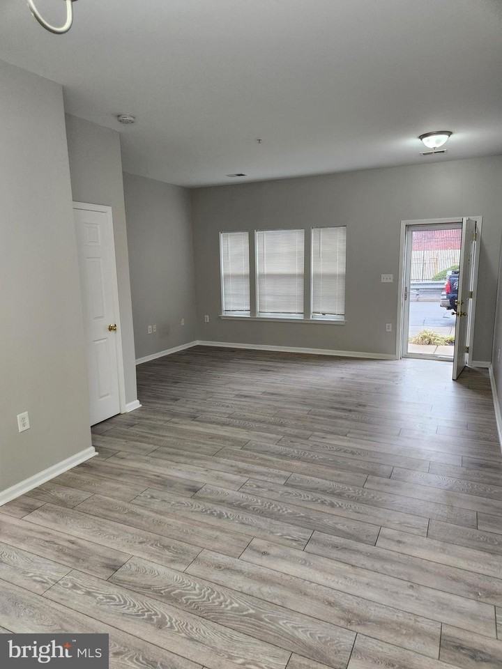 1038 Lamberton Street - Photo 2 of 17