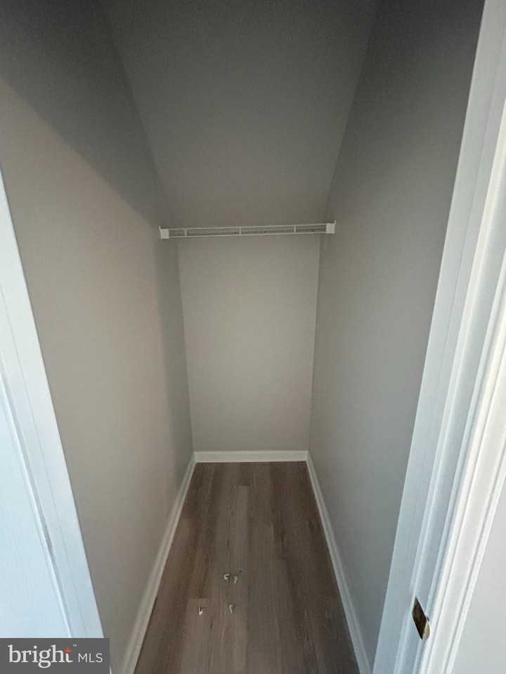 1050 Lamberton Street - Photo 6 of 18