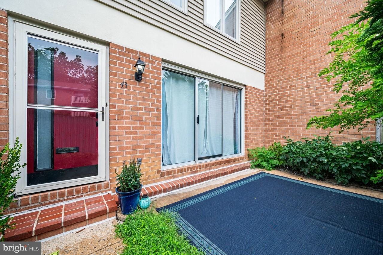 43 Gunning Ln Unit 12 #12 - Photo 2 of 19