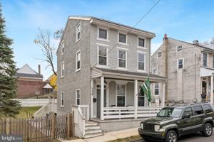 featured image of 138 Hall Street