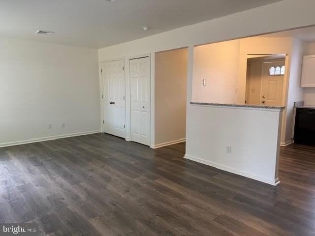 645 Front Street - Photo 5 of 23