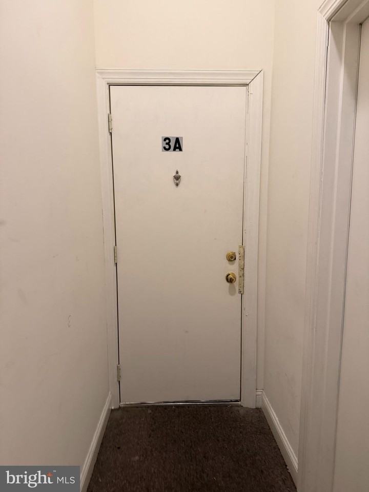 235 E High St Apt 3a #3A - Photo 4 of 17