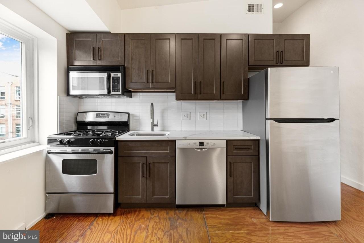 1301 N 6th St Apt 3 #3 - Photo 5 of 25