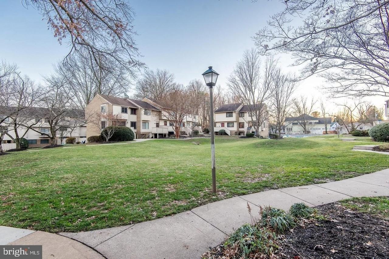 2618 Glengyle Drive #100 - Photo 3 of 21