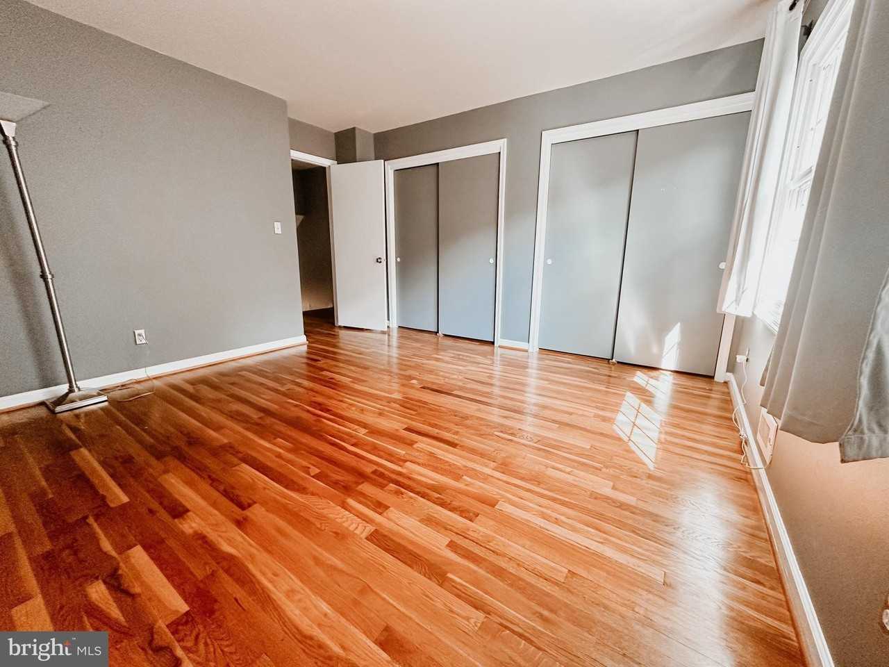 8317 Kingsgate Rd Unit 517 #517 - Photo 2 of 14