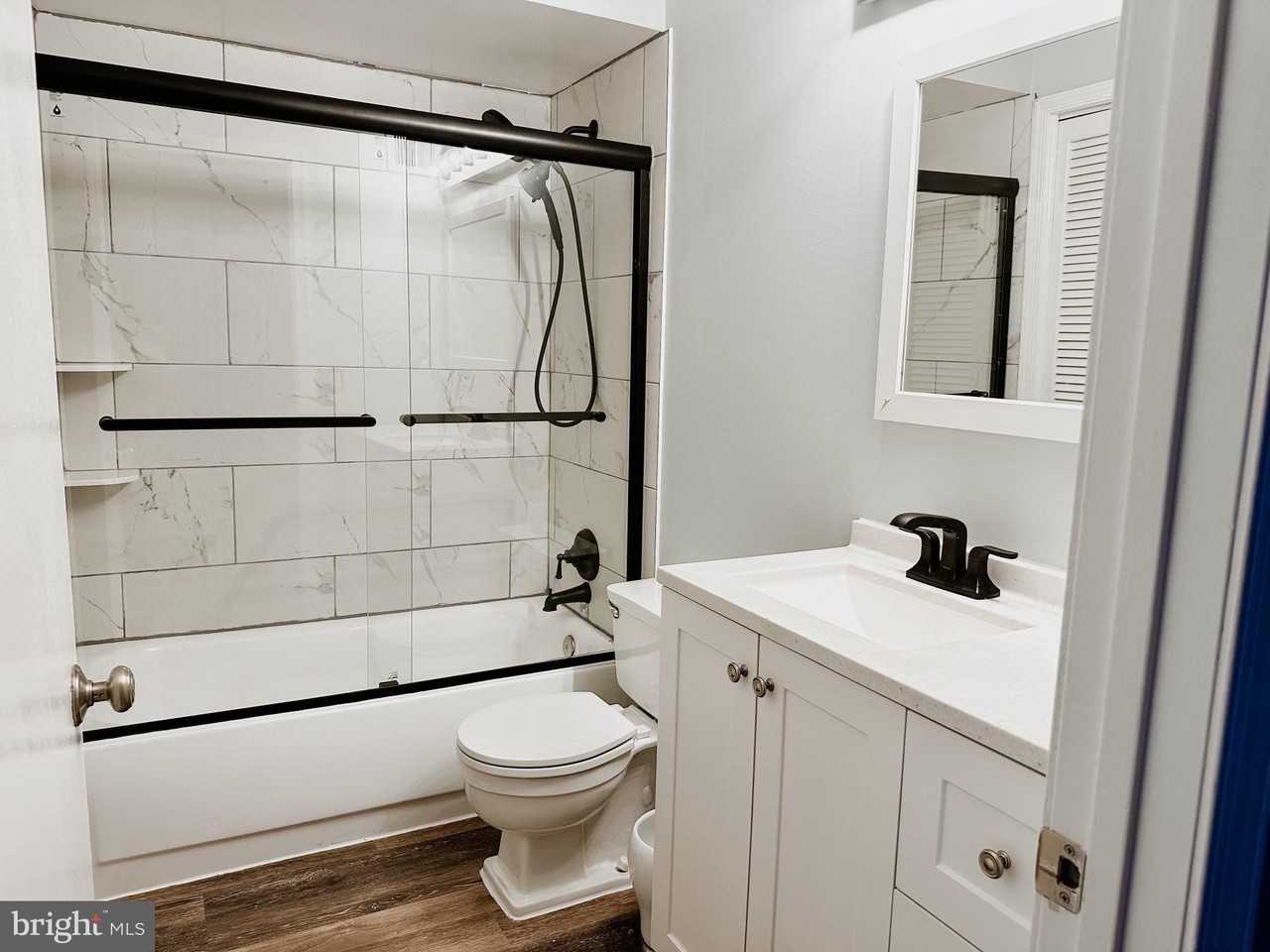 8317 Kingsgate Rd Unit 517 #517 - Photo 4 of 14