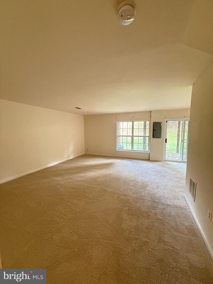 15681 Palmero Terrace - Photo 7 of 20