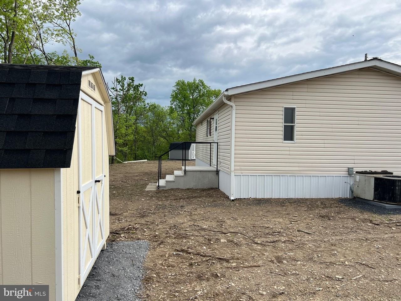 34 Dugan Court - Photo 3 of 14