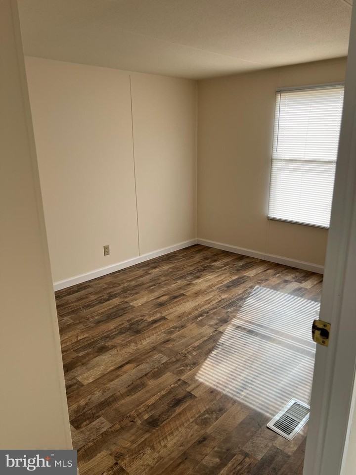 34 Dugan Court - Photo 5 of 14