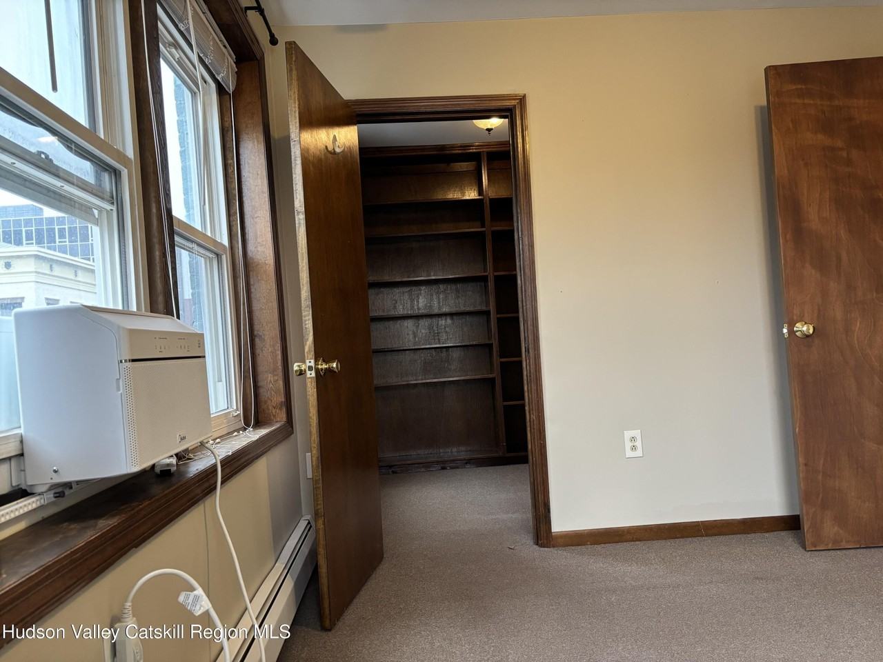 261 Fair Street #B - Photo 4 of 18