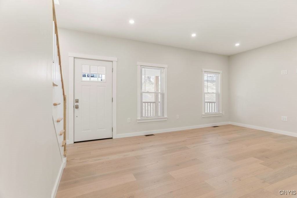 48 North St - Photo 5 of 42
