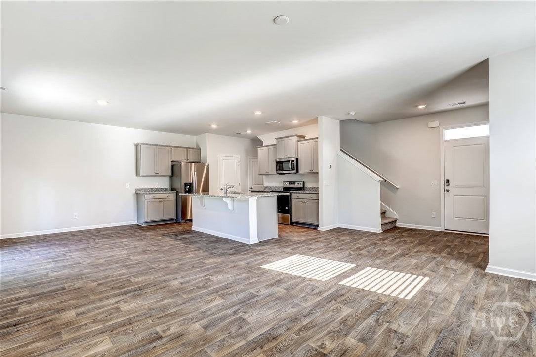 3 Scout Ct - Photo 6 of 27