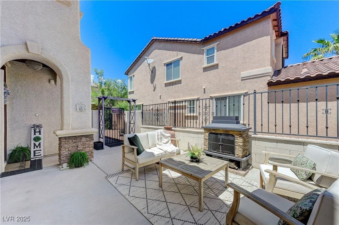 937 Ambrosia Dr - Photo 2 of 38