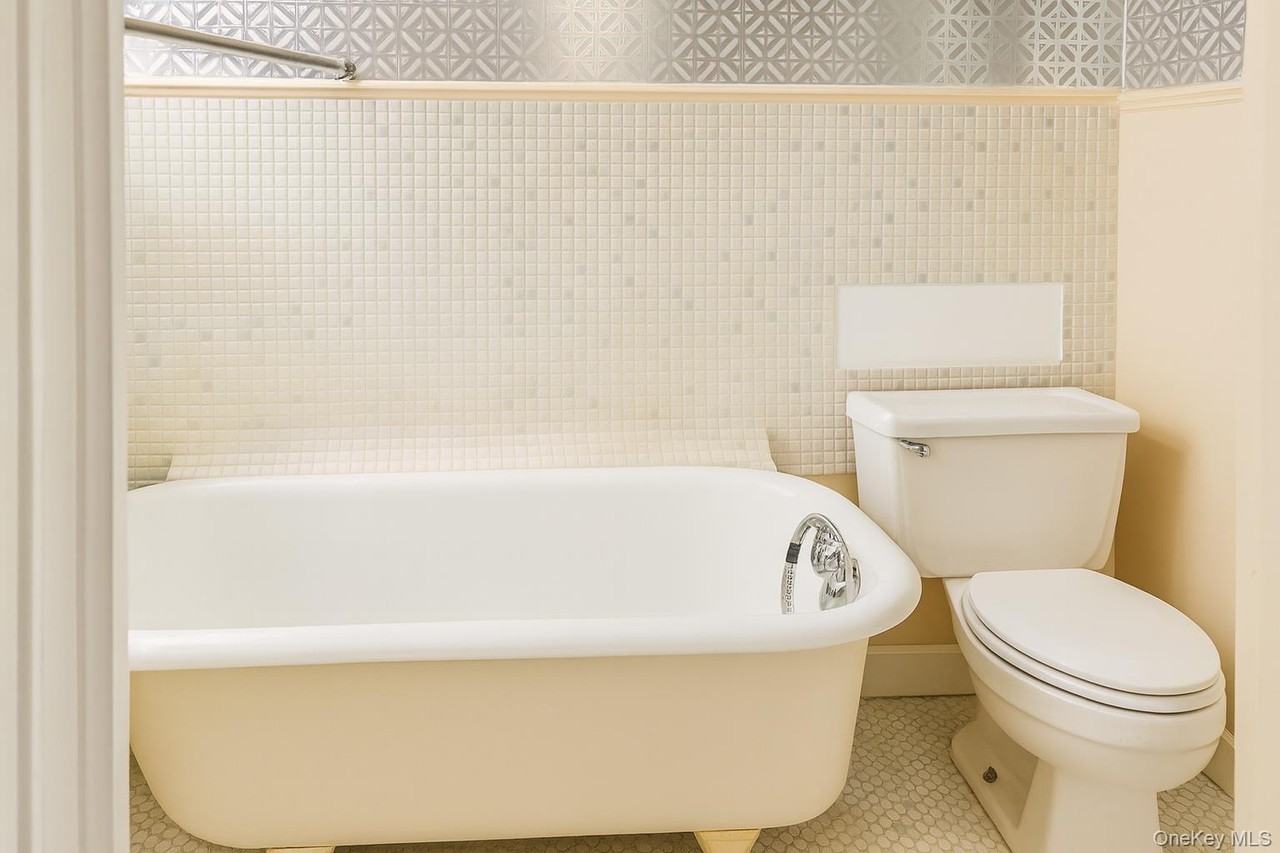 47-18 39th Place ##2 - Photo 5 of 12