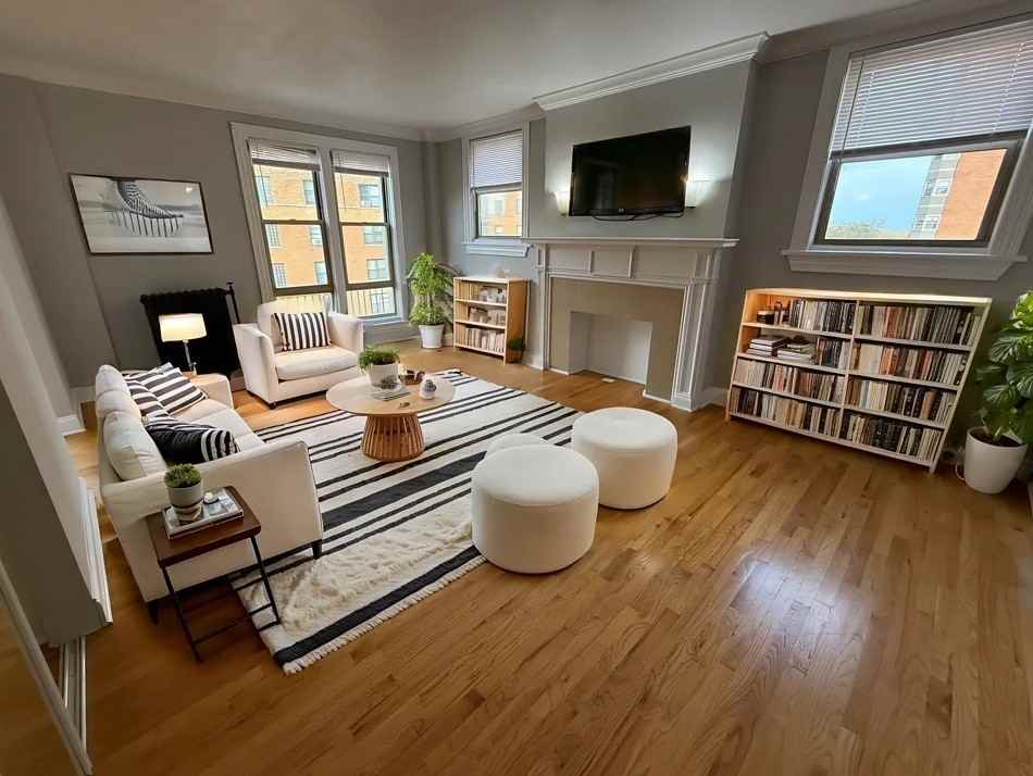 W Argyle St & N Broadway - Photo 2 of 7