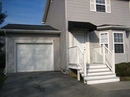 637 Princeton Rd #1 - Photo 2 of 6