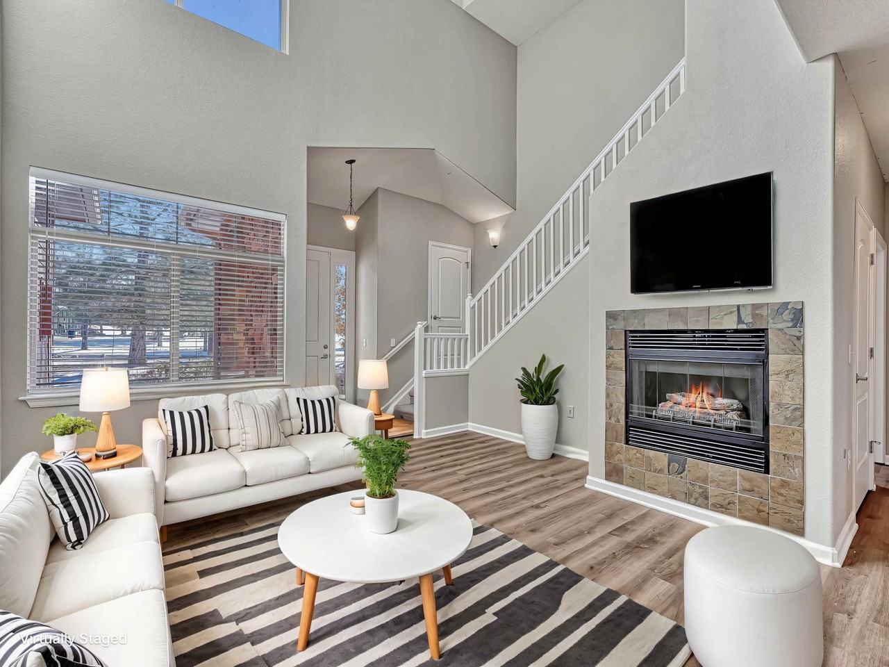 8637 Gold Peak Drive #B - Photo 6 of 38