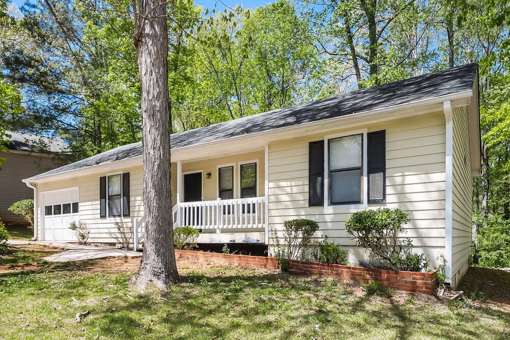 7774 Mountain Creek Way - Photo 4 of 16