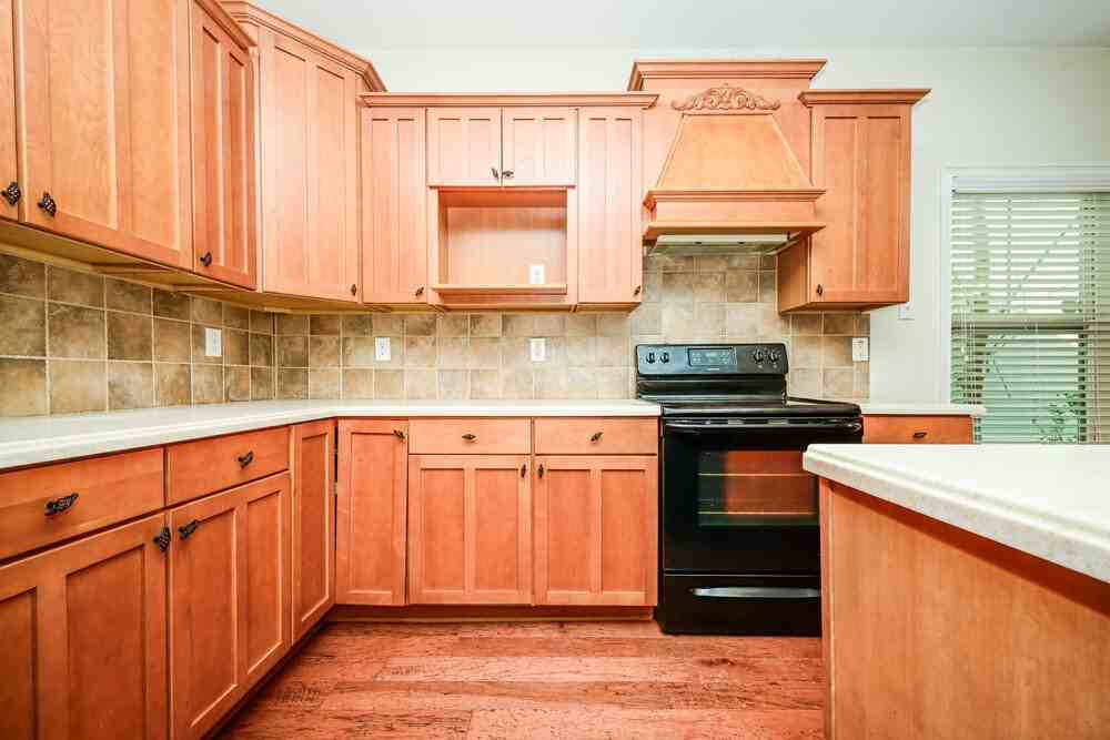 104 Society St - Photo 7 of 17