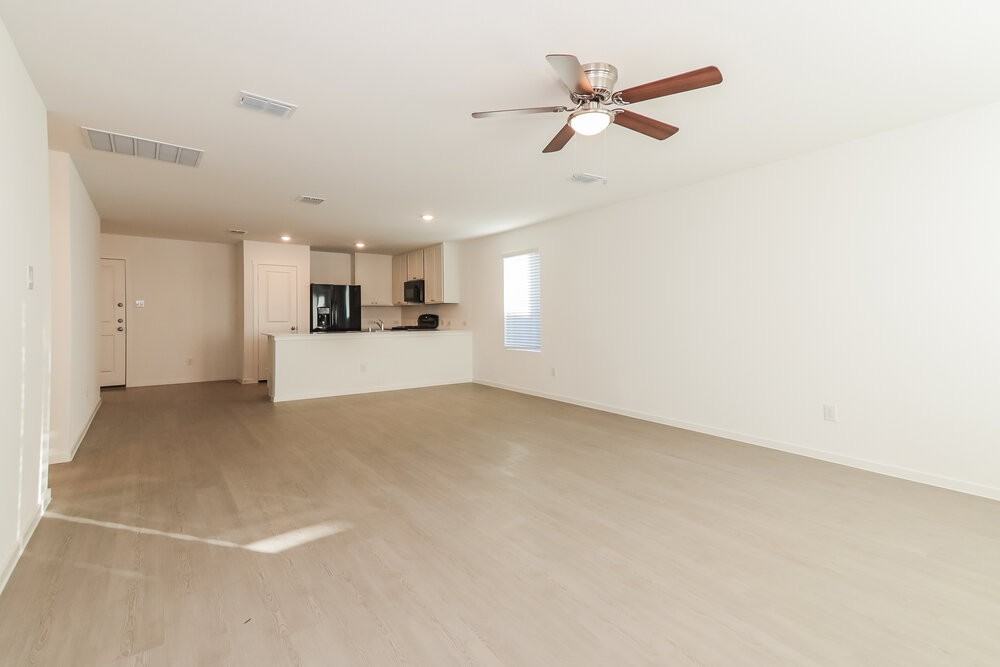 5324 Agalinis Ave - Photo 5 of 16