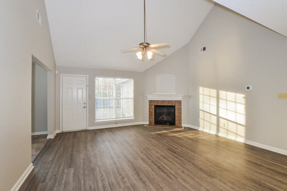 1401 Carlton Ridge Drive - Photo 4 of 17