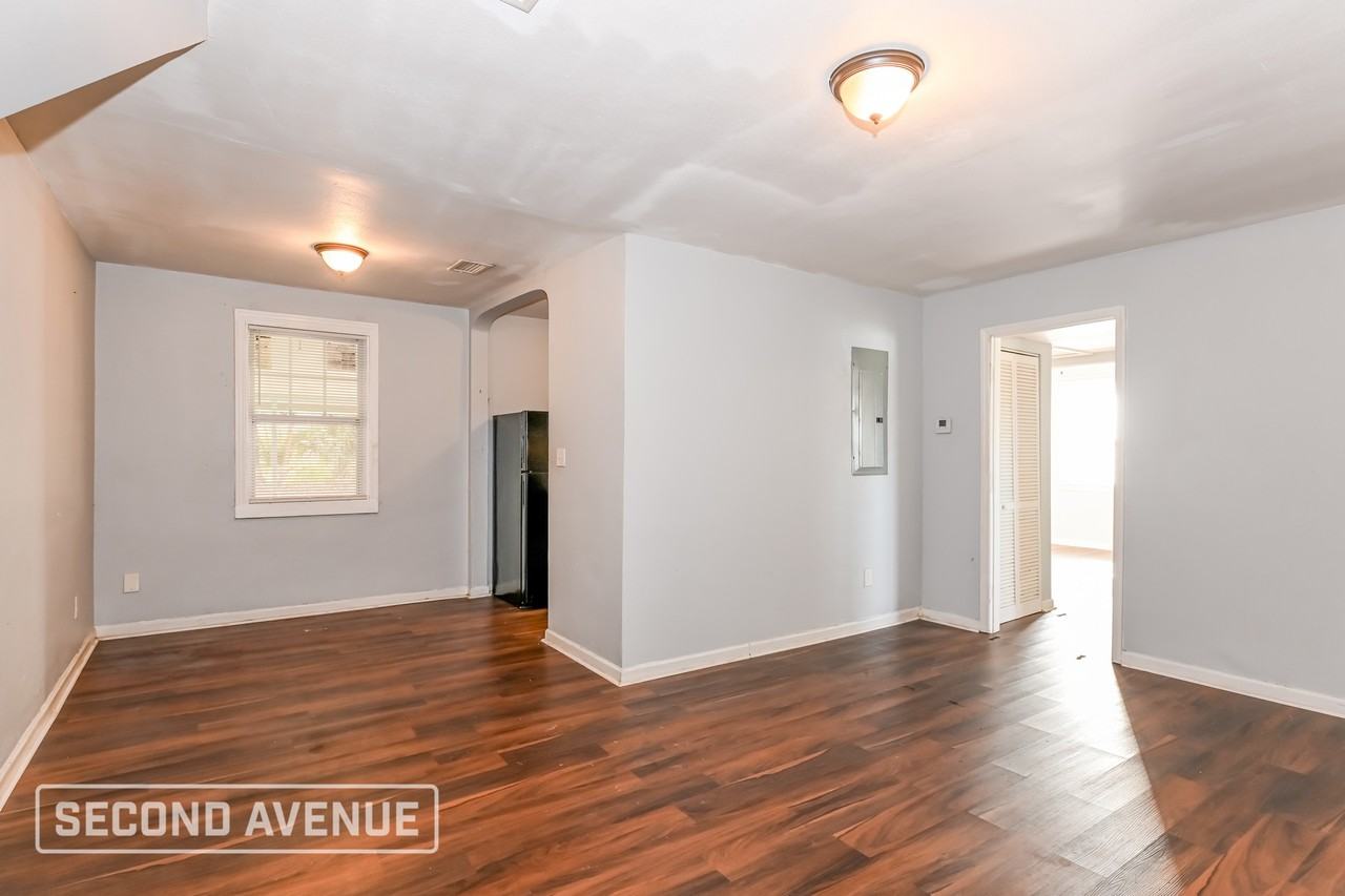 3623 Abby Ln - Photo 4 of 29